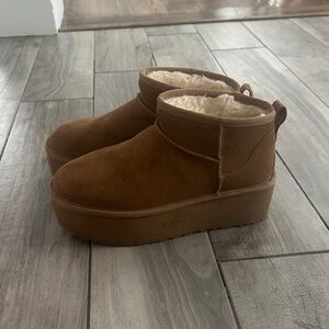 UGG Cozy Chestnut Platform Boots, Size 9 (Women)